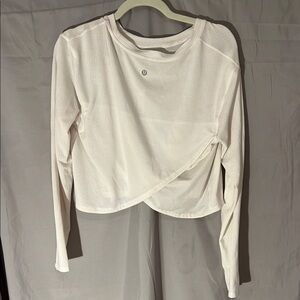 Lululemon white long sleeve size 8 NWOT